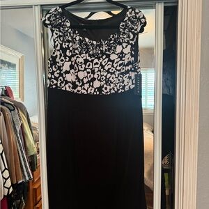 AB Studio Black and White Floral Dress